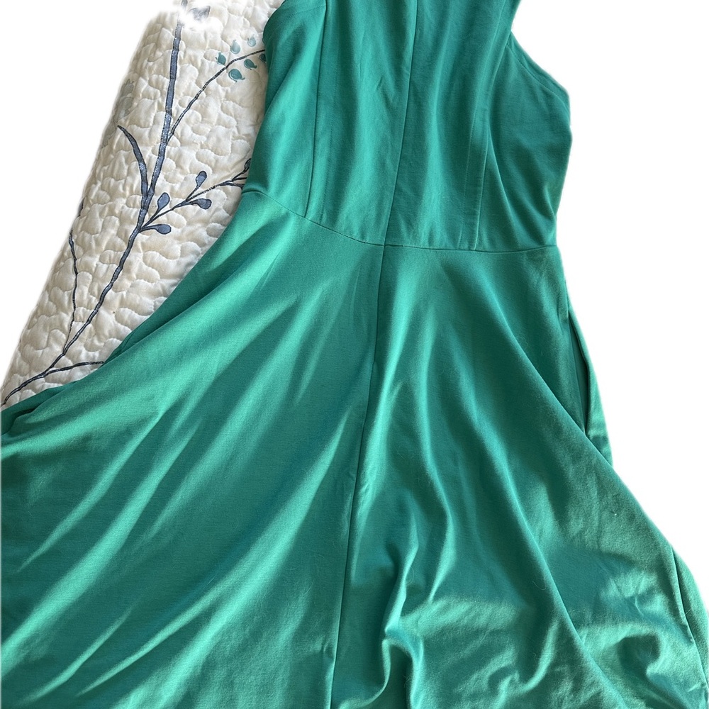 Banana Republic Green Sleeveless Knee-Length Dress - Picture 7 of 7